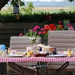 Veluwemeerpension *